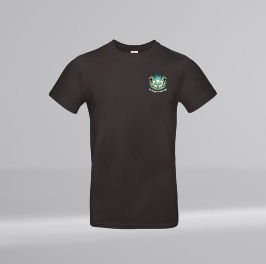 Je Mag Er Wel Zijn Heren T-Shirt - Met Borstlogo